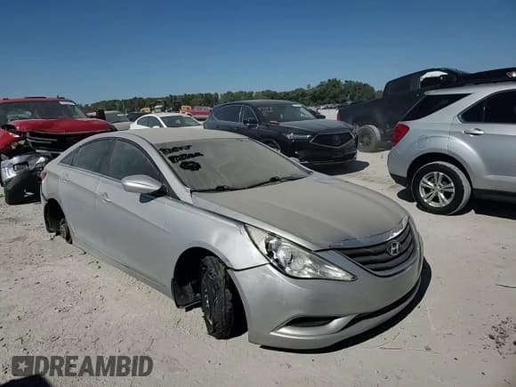 ✅ 2011 Hyundai Sonata GLS • VIN: 5NPEB4AC8BH060565 • Lot: 82132835. Listed on Copart with 145,726 mi. Free auction sales archive from the USA and detailed vehicle history report at DreamBid. Image 14.