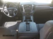 ✅ 2015 Chevrolet Suburban LT • VIN: 1GNSKJKCXFR531718 • Lot: 69665234. Wystawiony na Copart z przebiegiem 283 195 mil. Bezpłatny archiwum sprzedaży aukcyjnych z USA i szczegółowy raport historii pojazdu na DreamBid. Zdjęcie 8.