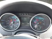 ✅ 2010 Mercedes-Benz M 350 • VIN: 4JGBB8GBXAA573147 • Lot: 42923203. Listed on IAAI with 179,727 mi. Free auction sales archive from the USA and detailed vehicle history report at DreamBid. Image 7.