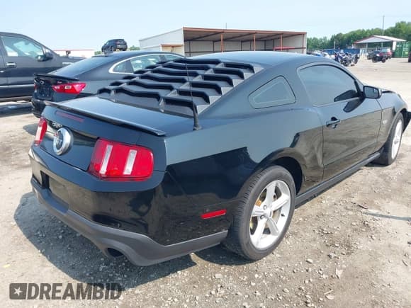 ✅ 2012 Ford Mustang GT Premium • VIN: 1ZVBP8CF2C5251013 • Lot: 42376958. Listed on IAAI with 63,474 mi. Free auction sales archive from the USA and detailed vehicle history report at DreamBid. Image 4.