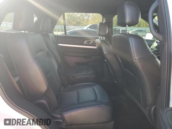 ✅ 2017 Ford Explorer XLT • VIN: 1FM5K7DH4HGC09538 • Lot: 91945925. Listed on Copart with 163,382 mi. Free auction sales archive from the USA and detailed vehicle history report at DreamBid. Image 11.