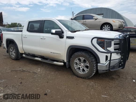 ✅ 2022 GMC Sierra 1500 SLE • VIN: 3GTPUBEK5NG552136 • Лот: 68066634. Опубликован ранее на Copart с пробегом 58 022 миль. Бесплатный доступ к архиву аукционных продаж из США и подробный отчёт об истории автомобиля на DreamBid. Изображение 4.