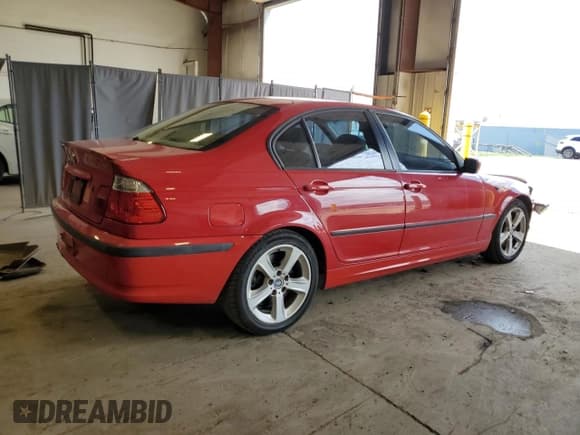 ✅ 2005 BMW 3 Series 330xi • VIN: WBAEW53425PN39957 • Lot: 53079805. Listed on Copart with 170,445 mi. Free auction sales archive from the USA and detailed vehicle history report at DreamBid. Image 3.