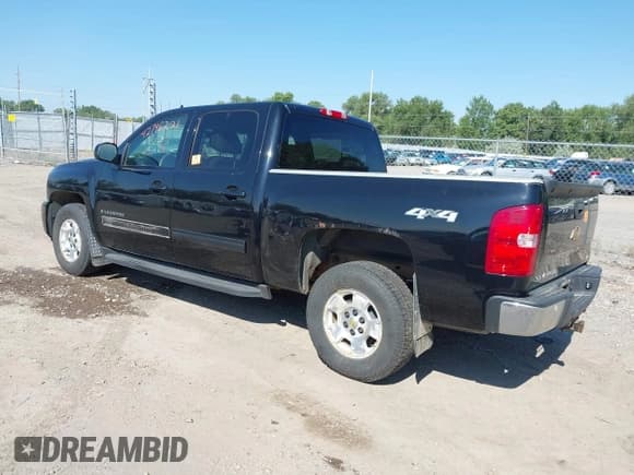 ✅ 2012 Chevrolet Silverado 1500 LTZ • VIN: 1GCPKTE77CF110836 • Lot: 42746221. Wystawiony na IAAI z przebiegiem 105 109 mil. Bezpłatny archiwum sprzedaży aukcyjnych z USA i szczegółowy raport historii pojazdu na DreamBid. Zdjęcie 3.