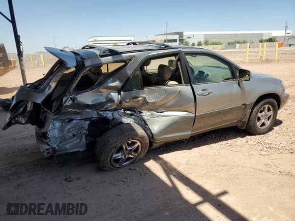 ✅ 2002 Lexus RX 300 • VIN: JTJHF10U320246745 • Lot: 66891865. Listed on Copart with 204,094 mi. Free auction sales archive from the USA and detailed vehicle history report at DreamBid. Image 3.
