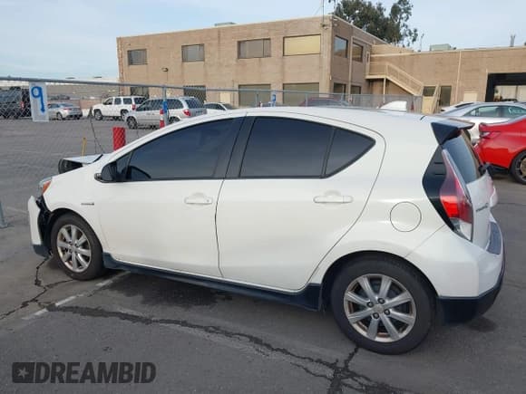 ✅ 2017 Toyota Prius One • VIN: JTDKDTB33H1591100 • Лот: 41146733. Опубликован ранее на IAAI с пробегом 259 421 миль. Бесплатный доступ к архиву аукционных продаж из США и подробный отчёт об истории автомобиля на DreamBid. Изображение 14.