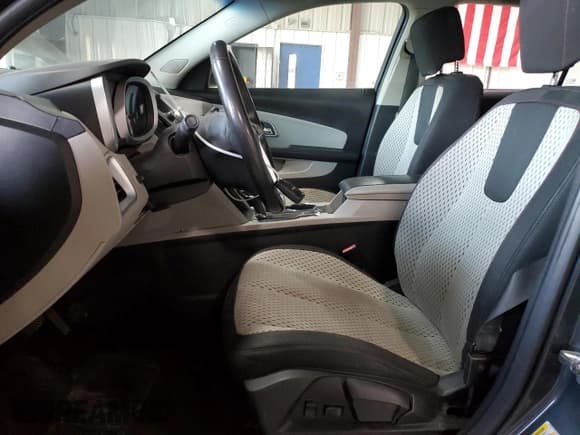 ✅ 2011 Chevrolet Equinox LS • VIN: 2CNFLCEC5B6335234 • Лот: 91297745. Опубликован ранее на Copart с пробегом 128 838 миль. Бесплатный доступ к архиву аукционных продаж из США и подробный отчёт об истории автомобиля на DreamBid. Изображение 7.