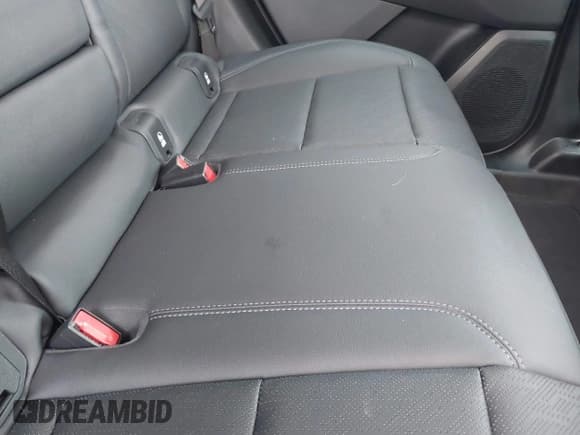 ✅ 2025 Chevrolet Equinox FWD LT • VIN: 3GNAXHEG4SL113435 • Lot: 42384801. Wystawiony na IAAI z przebiegiem 11 627 mil. Bezpłatny archiwum sprzedaży aukcyjnych z USA i szczegółowy raport historii pojazdu na DreamBid. Zdjęcie 8.