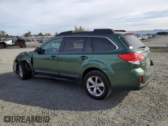 ✅ 2013 Subaru Outback Premium • VIN: 4S4BRBGC1D3298617 • Лот: 85648255. Опубликован ранее на Copart с пробегом 112 767 миль. Бесплатный доступ к архиву аукционных продаж из США и подробный отчёт об истории автомобиля на DreamBid. Изображение 2.