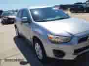 2015 Mitsubishi Outlander ES с VIN 4A4AR3AU1FE038290, выставлен на аукционе Copart как лот 71430325 с пробегом 109 474 миль миль и Чистый • Clean title. История ставок и продаж доступна на DreamBid. Изображение 14.