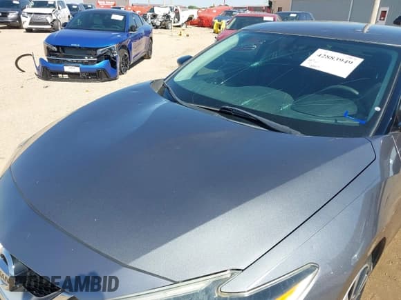 ✅ 2017 Nissan Maxima SL • VIN: 1N4AA6APXHC381274 • Lot: 42883949. Listed on IAAI with 83,357 mi. Free auction sales archive from the USA and detailed vehicle history report at DreamBid. Image 6.