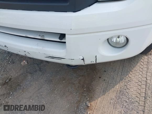 ✅ 2009 Ford Expedition Max SSV • VIN: 1FMFK16529EB27261 • Lot: 42913289. Wystawiony na IAAI z przebiegiem 157 020 mil. Bezpłatny archiwum sprzedaży aukcyjnych z USA i szczegółowy raport historii pojazdu na DreamBid. Zdjęcie 12.