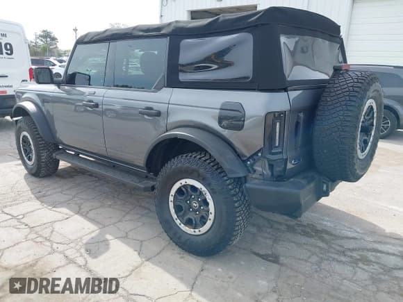 ✅ 2022 Ford Bronco • VIN: 1FMDE5DH1NLA75694 • Lot: 42149382. Listed on IAAI with 48,834 mi. Free auction sales archive from the USA and detailed vehicle history report at DreamBid. Image 3.