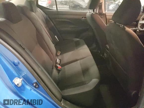 ✅ 2023 Nissan Versa SV • VIN: 3N1CN8EV4PL860789 • Lot: 57871625. Wystawiony na Copart z przebiegiem 53 008 mil. Bezpłatny archiwum sprzedaży aukcyjnych z USA i szczegółowy raport historii pojazdu na DreamBid. Zdjęcie 10.