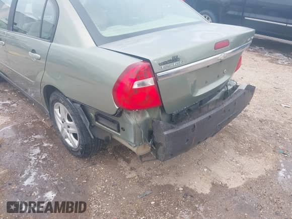 2006 Chevrolet Malibu 1FL with VIN 1G1ZS51886F101403, listed as a IAAI auction lot 42598170 with Not provided miles and . Bid and sale history available at DreamBid. Image 6.