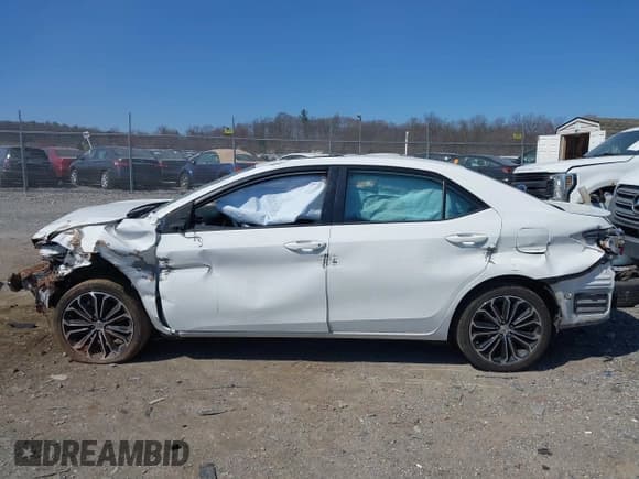 ✅ 2016 Toyota Corolla L • VIN: 2T1BURHE9GC743046 • Lot: 41900264. Listed on IAAI with 84,412 mi. Free auction sales archive from the USA and detailed vehicle history report at DreamBid. Image 14.