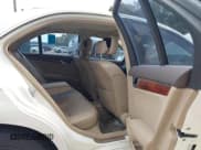 ✅ 2011 Mercedes-Benz C 300 Sport • VIN: WDDGF8BB9BR165303 • Lot: 43311989. Wystawiony na IAAI z przebiegiem 157 539 mil. Bezpłatny archiwum sprzedaży aukcyjnych z USA i szczegółowy raport historii pojazdu na DreamBid. Zdjęcie 8.