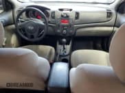 ✅ 2010 Kia Forte LX • VIN: KNAFT4A23A5088374 • Лот: 69880375. Опубликован ранее на Copart с пробегом 132 852 миль. Бесплатный доступ к архиву аукционных продаж из США и подробный отчёт об истории автомобиля на DreamBid. Изображение 8.