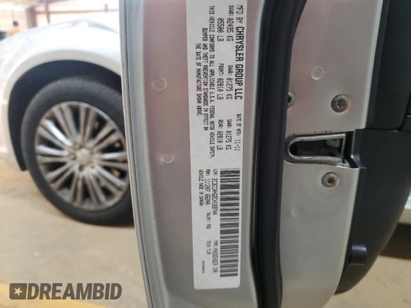 ✅ 2012 Chrysler 300 Limited • VIN: 2C3CCAHG2CH169744 • Лот: 91690095. Опубликован ранее на Copart с пробегом 204 813 миль. Бесплатный доступ к архиву аукционных продаж из США и подробный отчёт об истории автомобиля на DreamBid. Изображение 12.