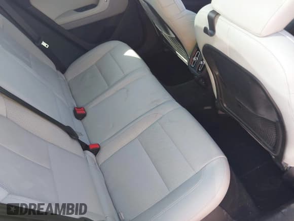 ✅ 2023 Polestar 2 • VIN: YSMED3KA7PL114642 • Lot: 43474318. Wystawiony na IAAI z przebiegiem 47 246 mil. Bezpłatny archiwum sprzedaży aukcyjnych z USA i szczegółowy raport historii pojazdu na DreamBid. Zdjęcie 8.