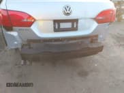 ✅ 2014 Volkswagen Jetta S • VIN: 3VW2K7AJ4EM310463 • Lot: 43816585. Wystawiony na IAAI z przebiegiem 99 604 mil. Bezpłatny archiwum sprzedaży aukcyjnych z USA i szczegółowy raport historii pojazdu na DreamBid. Zdjęcie 6.