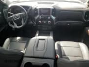 ✅ 2022 GMC Sierra 1500 SLT • VIN: 3GTU9DELXNG215941 • Лот: 70009815. Опубликован ранее на Copart с пробегом 33 983 миль. Бесплатный доступ к архиву аукционных продаж из США и подробный отчёт об истории автомобиля на DreamBid. Изображение 8.