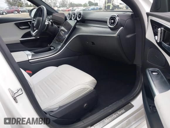 ✅ 2023 Mercedes-Benz C 300 • VIN: W1KAF4GB3PR121215 • Лот: 42068171. Опубликован ранее на IAAI с пробегом 15 082 миль. Бесплатный доступ к архиву аукционных продаж из США и подробный отчёт об истории автомобиля на DreamBid. Изображение 5.