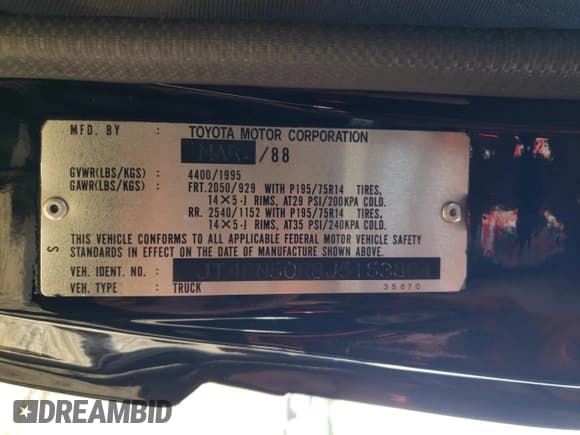 ✅ 1988 Toyota Pickup • VIN: JT4RN50R8J5153864 • Lot: 62427745. Listed on Copart with 216,035 mi. Free auction sales archive from the USA and detailed vehicle history report at DreamBid. Image 12.