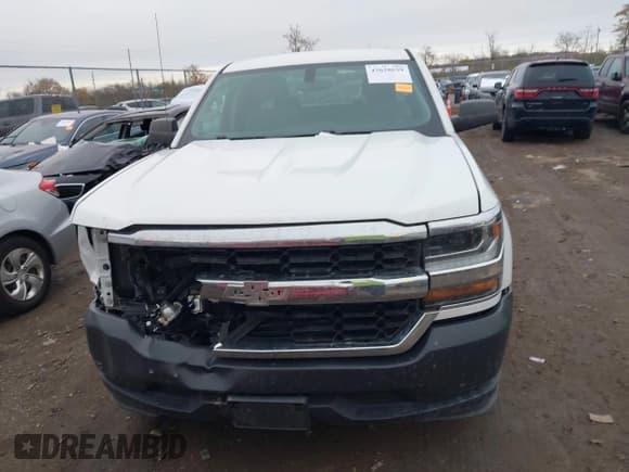 ✅ 2019 Chevrolet Silverado 1500 Work Truck • VIN: 2GCRCNEC8K1201795 • Lot: 43658639. Wystawiony na IAAI z przebiegiem 184 885 mil. Bezpłatny archiwum sprzedaży aukcyjnych z USA i szczegółowy raport historii pojazdu na DreamBid. Zdjęcie 12.
