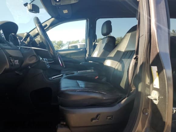 ✅ 2018 Dodge Grand Caravan GT • VIN: 2C4RDGEG5JR222681 • Лот: 71052085. Опубликован ранее на Copart с пробегом 153 394 миль. Бесплатный доступ к архиву аукционных продаж из США и подробный отчёт об истории автомобиля на DreamBid. Изображение 7.