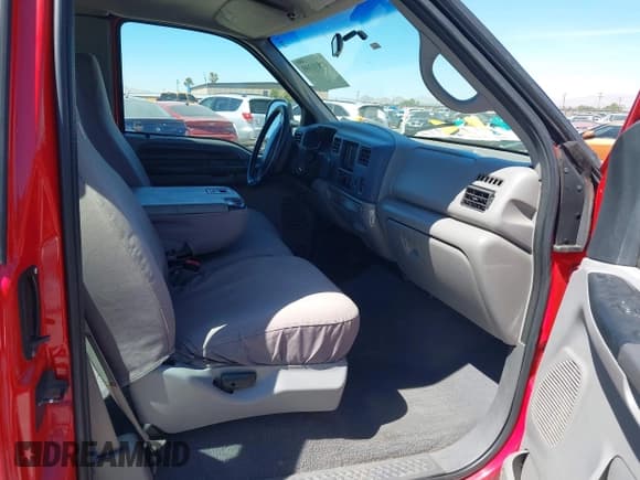 ✅ 1999 Ford F-250 XL • VIN: 1FTNX20F3XEE97835 • Lot: 42831359. Listed on IAAI with 390,888 mi. Free auction sales archive from the USA and detailed vehicle history report at DreamBid. Image 5.