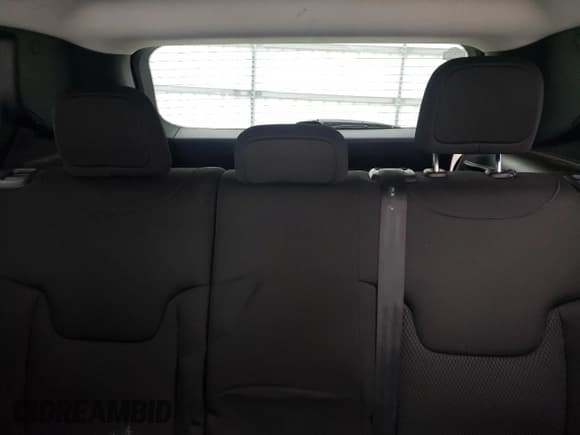 ✅ 2018 Jeep Renegade Latitude • VIN: ZACCJABB8JPH40146 • Lot: 80794245. Wystawiony na Copart z przebiegiem 185 677 mil. Bezpłatny archiwum sprzedaży aukcyjnych z USA i szczegółowy raport historii pojazdu na DreamBid. Zdjęcie 10.