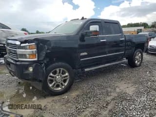 ✅ 2016 Chevrolet Silverado 2500HD High Country • VIN: 1GC1KXE81GF225895 • Lot: 65597605. Wystawiony na Copart z przebiegiem 281 637 mil. Bezpłatny archiwum sprzedaży aukcyjnych z USA i szczegółowy raport historii pojazdu na DreamBid. Zdjęcie 1.