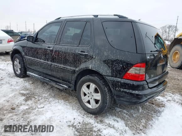 ✅ 2005 Mercedes-Benz M 350 • VIN: 4JGAB57E85A530954 • Лот: 43872467. Опубликован ранее на IAAI с пробегом 132 565 миль. Бесплатный доступ к архиву аукционных продаж из США и подробный отчёт об истории автомобиля на DreamBid. Изображение 3.