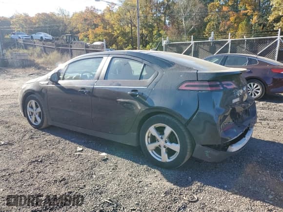 ✅ 2014 Chevrolet Volt • VIN: 1G1RE6E47EU131975 • Lot: 77671754. Wystawiony na Copart z przebiegiem 105 202 mil. Bezpłatny archiwum sprzedaży aukcyjnych z USA i szczegółowy raport historii pojazdu na DreamBid. Zdjęcie 2.
