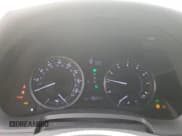 ✅ 2011 Lexus IS 250 C • VIN: JTHFF2C21B2517962 • Lot: 68846355. Wystawiony na Copart z przebiegiem 186 471 mil. Bezpłatny archiwum sprzedaży aukcyjnych z USA i szczegółowy raport historii pojazdu na DreamBid. Zdjęcie 9.