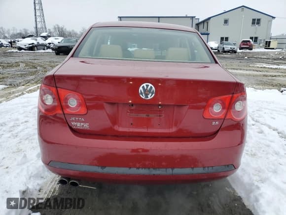 ✅ 2006 Volkswagen Jetta 2.5L • VIN: 3VWRG71K46M649069 • Лот: 44103445. Опубликован ранее на Copart с пробегом 192 214 миль. Бесплатный доступ к архиву аукционных продаж из США и подробный отчёт об истории автомобиля на DreamBid. Изображение 6.