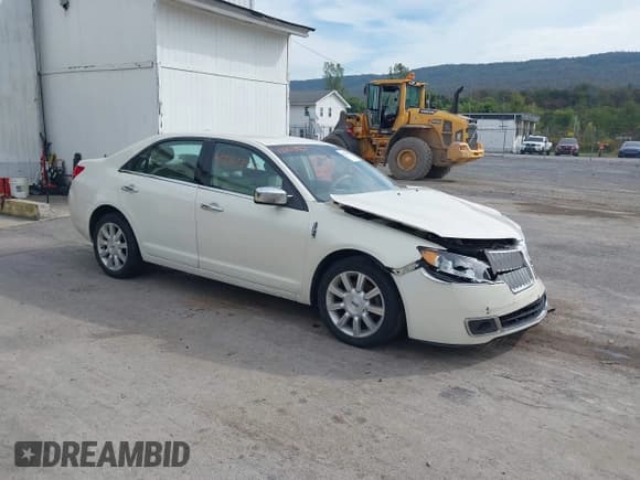 ✅ 2012 Lincoln MKZ • VIN: 3LNHL2GC2CR800014 • Lot: 43311353. Wystawiony na IAAI z przebiegiem 60 626 mil. Bezpłatny archiwum sprzedaży aukcyjnych z USA i szczegółowy raport historii pojazdu na DreamBid. Zdjęcie 1.