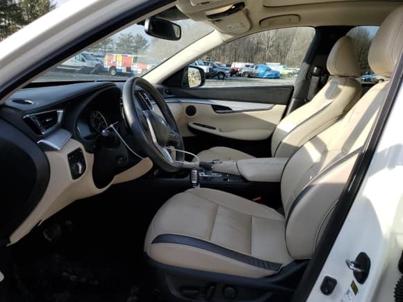 ✅ 2020 Infiniti QX50 Luxe • VIN: 3PCAJ5M33LF120481 • Лот: 46629985. Опубликован ранее на Copart с пробегом 34 484 миль. Бесплатный доступ к архиву аукционных продаж из США и подробный отчёт об истории автомобиля на DreamBid. Изображение 7.