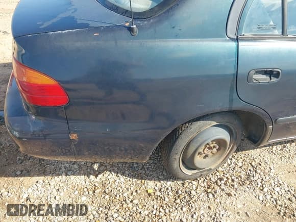 ✅ 1998 Chevrolet Prizm Lsi • VIN: 1Y1SK5281WZ425892 • Lot: 42250732. Listed on IAAI with Not provided. Free auction sales archive from the USA and detailed vehicle history report at DreamBid. Image 6.