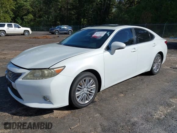 ✅ 2013 Lexus ES 250 • VIN: JTHBK1GG2D2013692 • Лот: 43381899. Опубликован ранее на IAAI с пробегом 165 779 миль. Бесплатный доступ к архиву аукционных продаж из США и подробный отчёт об истории автомобиля на DreamBid. Изображение 17.