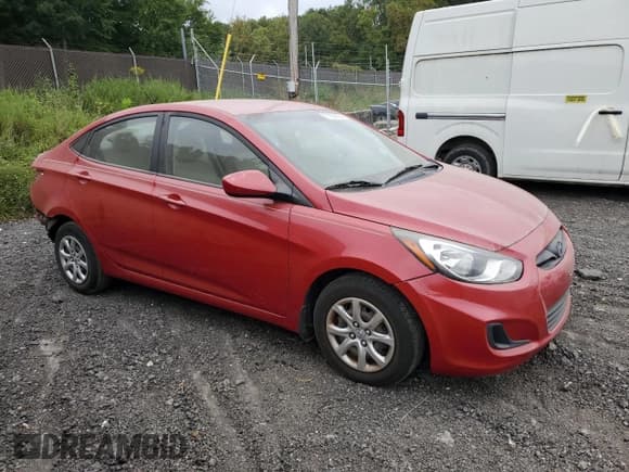 ✅ 2013 Hyundai Accent GLS • VIN: KMHCT4AE4DU478700 • Лот: 71039194. Опубликован ранее на Copart с пробегом 143 596 миль. Бесплатный доступ к архиву аукционных продаж из США и подробный отчёт об истории автомобиля на DreamBid. Изображение 4.