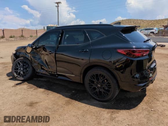 ✅ 2023 Chevrolet Blazer RS • VIN: 3GNKBERSXPS100136 • Lot: 68014405. Wystawiony na Copart z przebiegiem 42 845 mil. Bezpłatny archiwum sprzedaży aukcyjnych z USA i szczegółowy raport historii pojazdu na DreamBid. Zdjęcie 2.