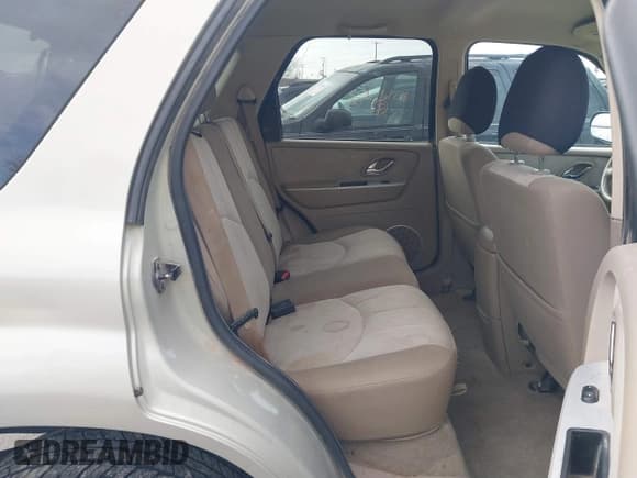 ✅ 2005 Mercury Mariner Convenience • VIN: 4M2YU57Z85DJ28652 • Лот: 41524903. Опубликован ранее на IAAI с пробегом 228 497 миль. Бесплатный доступ к архиву аукционных продаж из США и подробный отчёт об истории автомобиля на DreamBid. Изображение 8.