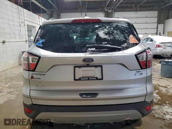 ✅ 2018 Ford Escape SE • VIN: 1FMCU9GD5JUB29436 • Lot: 95638085. Wystawiony na Copart z przebiegiem 148 370 mil. Bezpłatny archiwum sprzedaży aukcyjnych z USA i szczegółowy raport historii pojazdu na DreamBid. Zdjęcie 6.