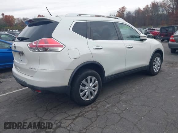 ✅ 2016 Nissan Rogue SV • VIN: KNMAT2MV7GP711161 • Lot: 43623844. Listed on IAAI with 207,503 mi. Free auction sales archive from the USA and detailed vehicle history report at DreamBid. Image 4.