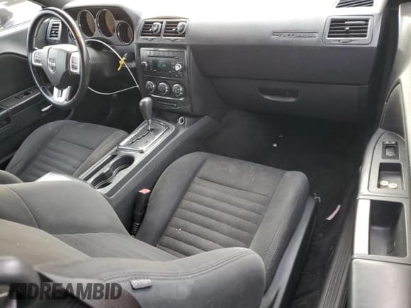 ✅ 2012 Dodge Challenger SXT • VIN: 2C3CDYAGXCH124888 • Lot: 82641564. Wystawiony na Copart z przebiegiem 120 448 mil. Bezpłatny archiwum sprzedaży aukcyjnych z USA i szczegółowy raport historii pojazdu na DreamBid. Zdjęcie 8.