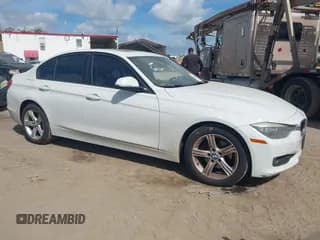 ✅ 2015 BMW 3 Series 320i xDrive • VIN: WBA3C3C58FK201748 • Lot: 42678404. Wystawiony na IAAI z przebiegiem 115 043 mil. Bezpłatny archiwum sprzedaży aukcyjnych z USA i szczegółowy raport historii pojazdu na DreamBid. Zdjęcie 1.