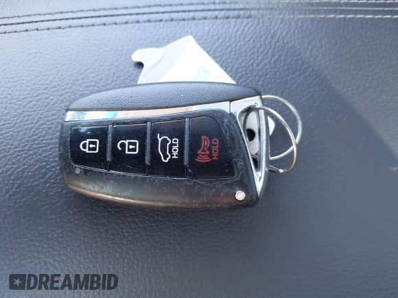 ✅ 2018 Hyundai Santa Fe 2.4L • VIN: 5XYZU3LB3JG560987 • Лот: 43408311. Опубликован ранее на IAAI с пробегом 90 807 миль. Бесплатный доступ к архиву аукционных продаж из США и подробный отчёт об истории автомобиля на DreamBid. Изображение 11.