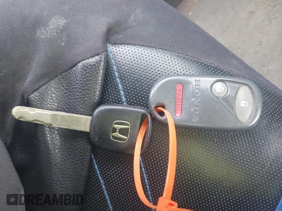 ✅ 2005 Honda Civic LX • VIN: 2HGES16535H558874 • Lot: 43659813. Wystawiony na IAAI z przebiegiem 160 590 mil. Bezpłatny archiwum sprzedaży aukcyjnych z USA i szczegółowy raport historii pojazdu na DreamBid. Zdjęcie 11.